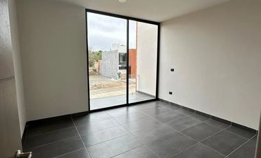 CASA EN VENTA EN FRACC. CAPELLANA, JESUS DEL MONTE, MORELIA