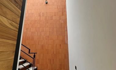 CASA EN VENTA EN FRACC. CAPELLANA, JESUS DEL MONTE, MORELIA