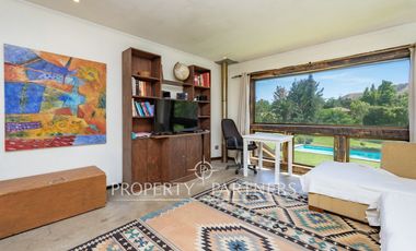 Parcela con Dos Casas en Condominio Consolidado: Espacio, Privacidad y Gran Plusvalía.