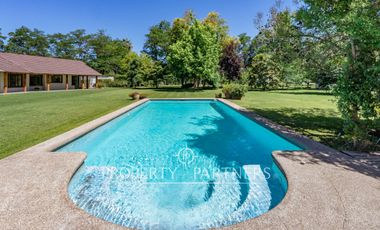 Parcela con Dos Casas en Condominio Consolidado: Espacio, Privacidad y Gran Plusvalía.