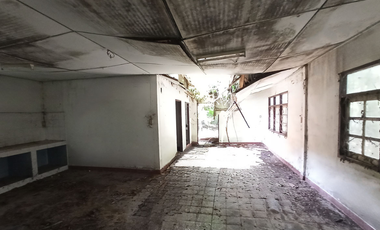 Two one-story detached houses for sale, Bo Ploi, Kanchanaburi, good location, next to the main road. Nearby areas are low to medium density residentia