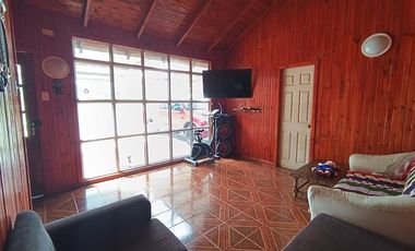 Casa de Campo en Venta: Naturaleza y Comodidad