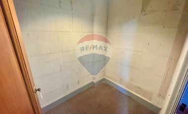 Se arrienda amplia oficina en centro Stgo