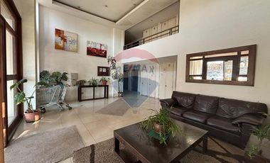 Amplio y luminoso departamento familiar