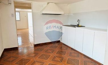 casa remodelada en La Cisterna/ a pasos del Metro