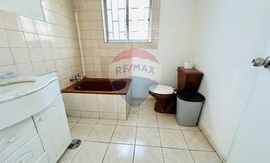 casa remodelada en La Cisterna/ a pasos del Metro