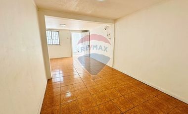 casa remodelada en La Cisterna/ a pasos del Metro