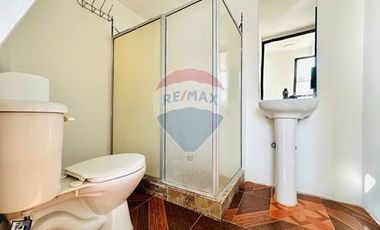 casa remodelada en La Cisterna/ a pasos del Metro