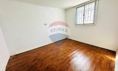 casa remodelada en La Cisterna/ a pasos del Metro