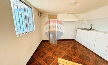 casa remodelada en La Cisterna/ a pasos del Metro