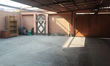 Casa 215 M2, Con Licencia Para Atención Al Publico, Av Alejandro Bertello, Limite Con Pueblo Libre