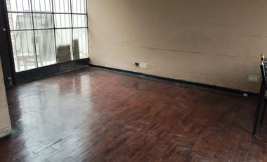 Casa 215 M2, Con Licencia Para Atención Al Publico, Av Alejandro Bertello, Limite Con Pueblo Libre