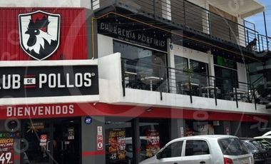 Locales para renta de Plaza Echegaray en Construccion