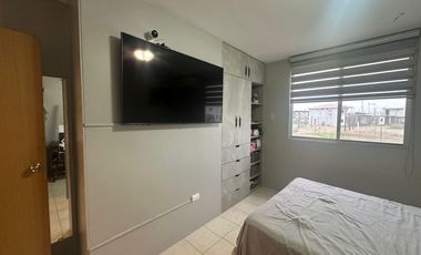 Casa en URB ARBOLETTA con Piscina  via Daule  Salitre