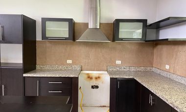 Casa en renta con área verde, Challuabamba