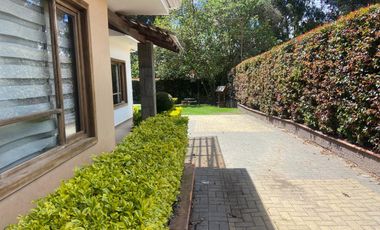 Casa en renta con área verde, Challuabamba