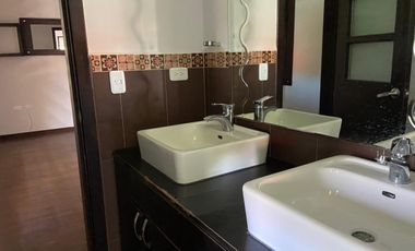 Casa en renta con área verde, Challuabamba