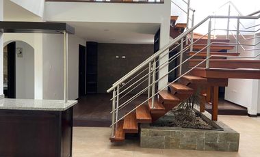 Casa en renta con área verde, Challuabamba