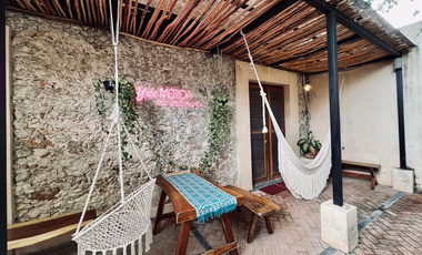 CASA EN RENTA MERIDA, CENTRO, AMUEBLADA, DISPONIBLE.