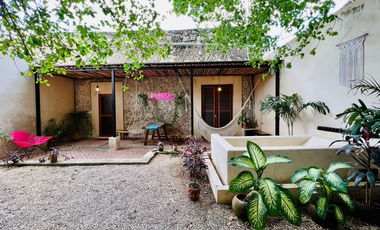 CASA EN RENTA MERIDA, CENTRO, AMUEBLADA, DISPONIBLE.