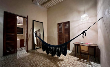 CASA EN RENTA MERIDA, CENTRO, AMUEBLADA, DISPONIBLE.