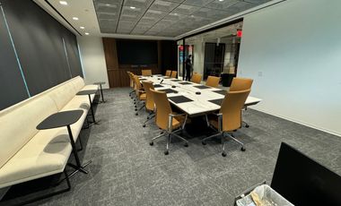 Oficinas rentadas en VENTA, ubicadas en San Lucas Tepetlacalco Cod. OV327