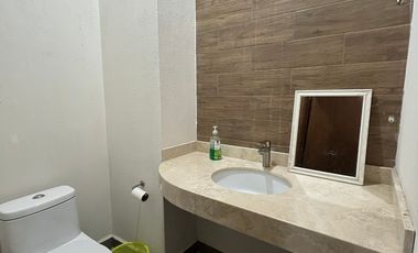 CASA DE UN SOLO NIVEL EN RENTA EN COLONIA PLAN DE AYALA