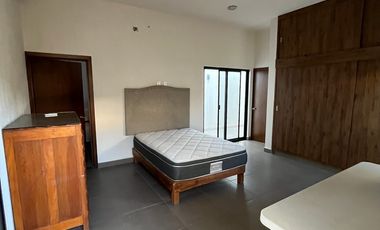 CASA DE UN SOLO NIVEL EN RENTA EN COLONIA PLAN DE AYALA