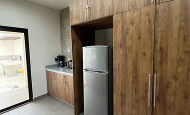 CASA DE UN SOLO NIVEL EN RENTA EN COLONIA PLAN DE AYALA