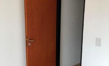 PH en Ezeiza Laprida 161