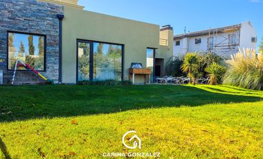 ALQUILER CASA NIVEL GERENCIAL -3 DORMITORIOS -PILETA CLIMATIZADA-CENTENARIO -NQN