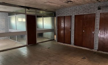 Alquiler Excelente Deposito de 1840 mts sobre Av. Calchaqui - Quilmes con ingreso para camion