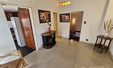 Venta casa 6 ambientes con cochera y quincho en Avellaneda