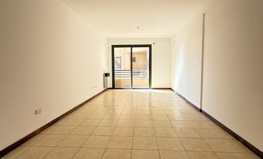 Alquiler - General Paz - 2 Dormitorios y 2 baños- Balcon frente!