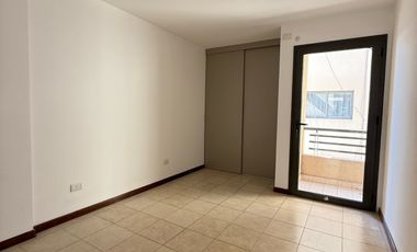 Alquiler - General Paz - 2 Dormitorios y 2 baños- Balcon frente!