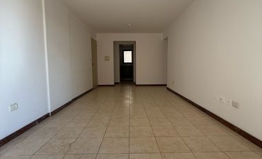 Alquiler - General Paz - 2 Dormitorios y 2 baños- Balcon frente!