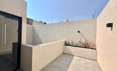 CASA EN VENTA EN AV NIÑOS HEROES