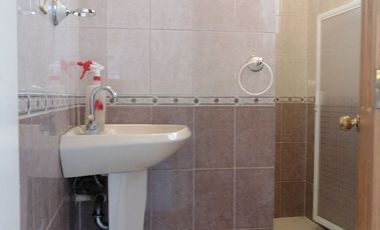 RENTO DEPARTAMENTO AMUEBLADO MUY AMPLIO  EXCELENTE UBICACION