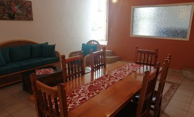 RENTO DEPARTAMENTO AMUEBLADO MUY AMPLIO  EXCELENTE UBICACION