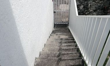 RENTO DEPARTAMENTO AMUEBLADO MUY AMPLIO  EXCELENTE UBICACION