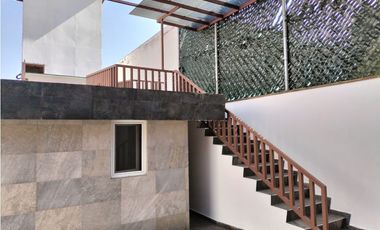 CASA EN SATELITE DE UN PISO Y 2 RECAMARAS CON VIGILANCIA