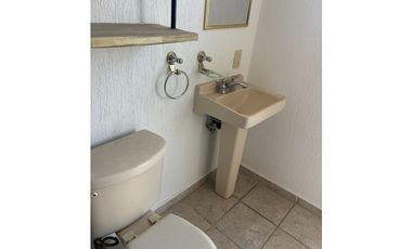 BONITA CASA EN JARDINES DE SAN MIGUEL