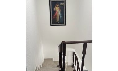 BONITA CASA EN JARDINES DE SAN MIGUEL