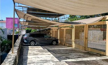 VENTA DE CASA CON ALBERCA EN CONDOMINIO BURGOS BUGAMBILIAS