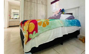 VENTA DE CASA CON ALBERCA EN CONDOMINIO BURGOS BUGAMBILIAS