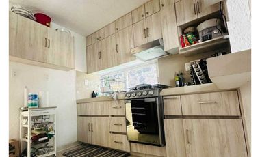 VENTA DE CASA CON ALBERCA EN CONDOMINIO BURGOS BUGAMBILIAS