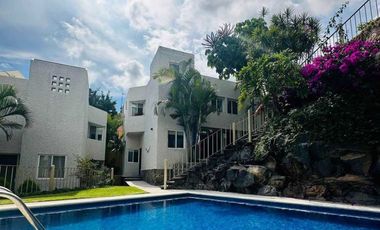 VENTA DE CASA CON ALBERCA EN CONDOMINIO BURGOS BUGAMBILIAS