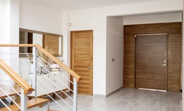 Casa en venta en Bosque Real con vista al Club de Golf