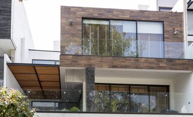 Casa en venta en Bosque Real con vista al Club de Golf