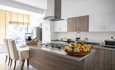 Casa en venta en Bosque Real con vista al Club de Golf